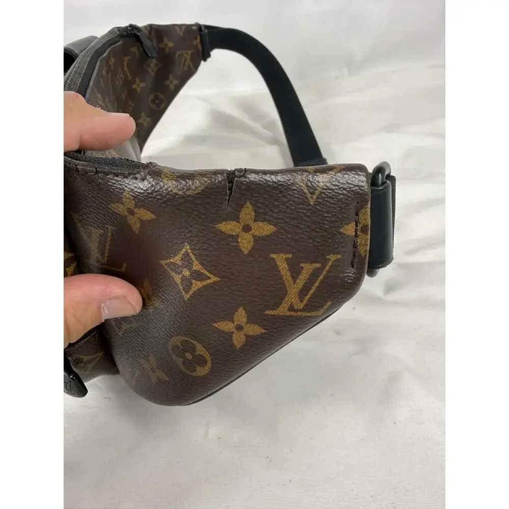 Louis Vuitton  good light